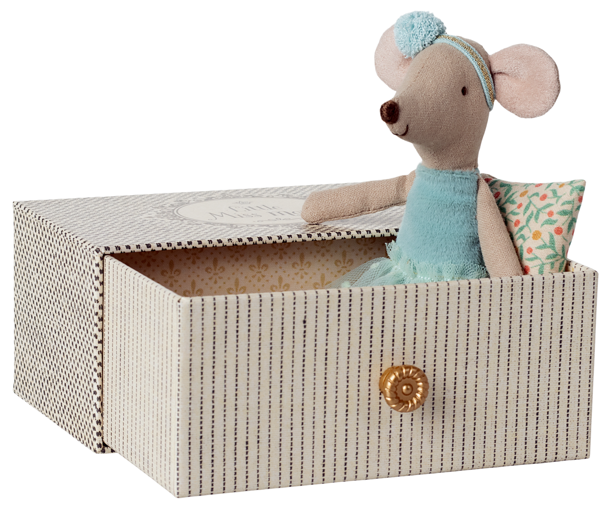 Maileg Dance Mouse in Daybed
