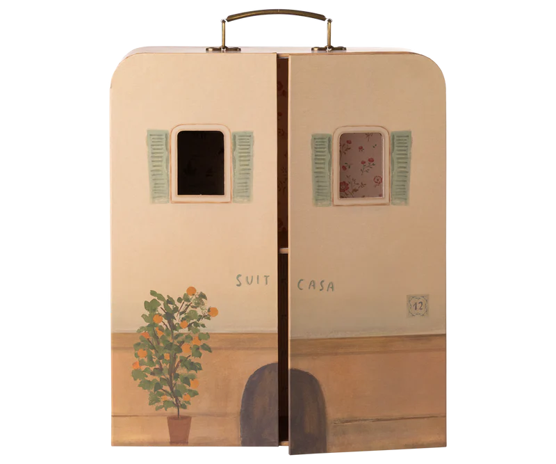 Suitcasa Mouse House
